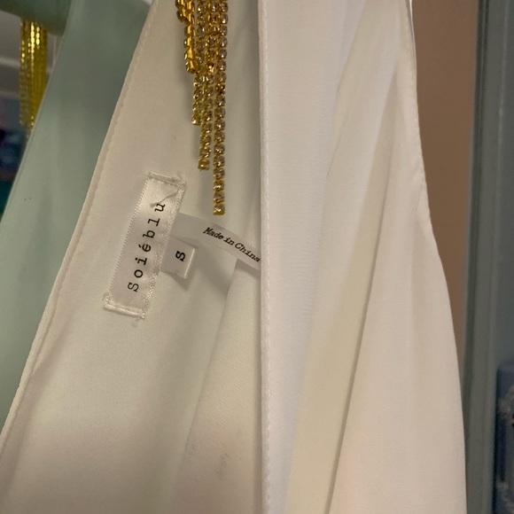 Feel like like a princess!….here’s a dress to help. You add the sparkle💖 - Picture 6 of 10